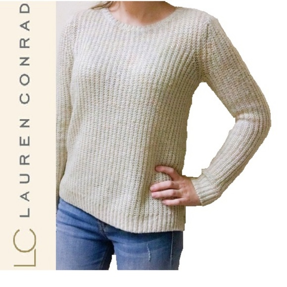 Lauren Conrad cozy sweater - Picture 2 of 7
